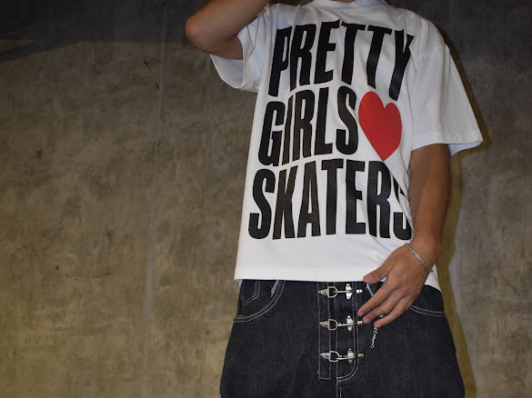 PRETTY GIRL T SHIRT